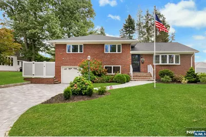 11 Raymond Street, Englewood Cliffs, NJ 07632 - Photo 1