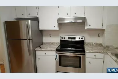 1111 River Road B11 #B11, Edgewater, NJ 07020 - Photo 6