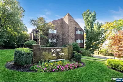 132 Indian Hollow Court, Mahwah, NJ 07430 - Photo 1