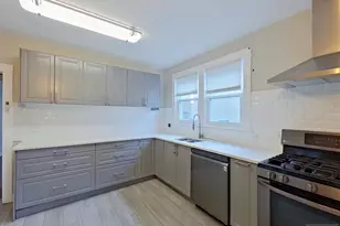 210 Warren Ave Left A, Fort Lee, NJ 07024 - Photo 8