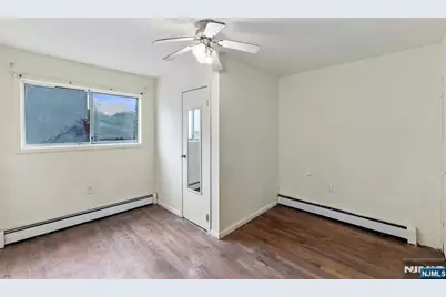 72 Munn Avenue, East Orange, NJ 07017 - Photo 36