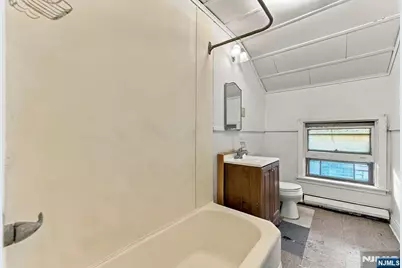 72 Munn Avenue, East Orange, NJ 07017 - Photo 32