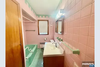 89 Strong Street, Wallington, NJ 07057 - Photo 10