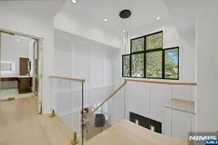 260 Virginia Ct, Paramus, NJ 07652 - Photo 26