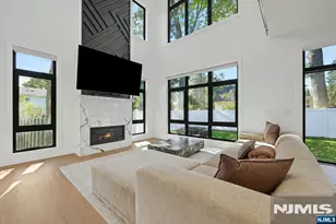 260 Virginia Ct, Paramus, NJ 07652 - Photo 20