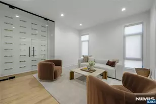 260 Virginia Ct, Paramus, NJ 07652 - Photo 8
