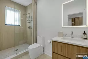 260 Virginia Ct, Paramus, NJ 07652 - Photo 36