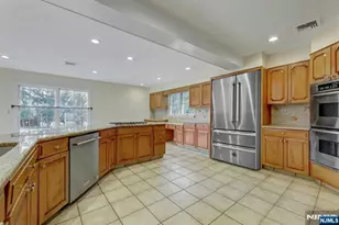 11 Old Tappan Rd, Old Tappan, NJ 07675 - Photo 20