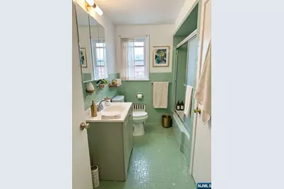 89 Rose Place 2 #2, Woodland Park, NJ 07424 - Photo 6