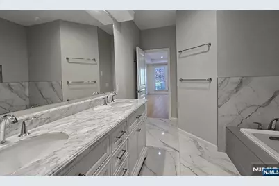 68 Buckthorn Court, Paramus, NJ 07652 - Photo 22