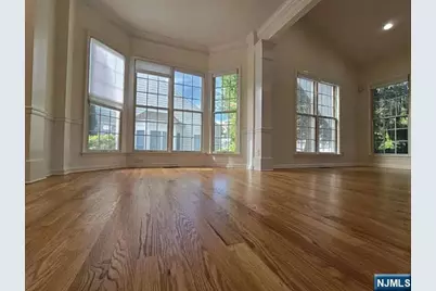68 Buckthorn Court, Paramus, NJ 07652 - Photo 6