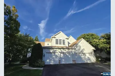68 Buckthorn Court, Paramus, NJ 07652 - Photo 1