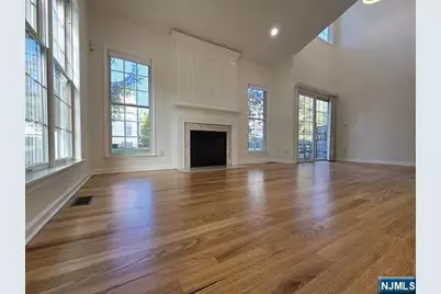 68 Buckthorn Court, Paramus, NJ 07652 - Photo 10
