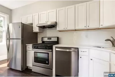 25 Gautier Avenue, Jersey City, NJ 07306 - Photo 10
