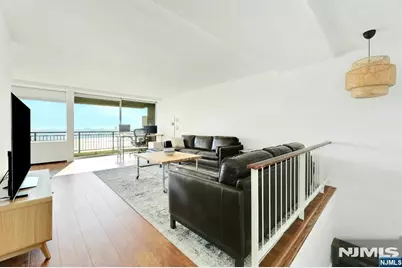 4 Horizon Road 1027 #1027, Fort Lee, NJ 07024 - Photo 2