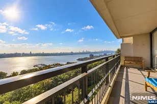 4 Horizon Road 1027, Fort Lee, NJ 07024 - Photo 1