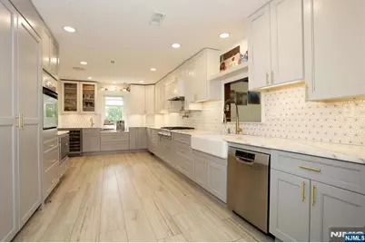434 Hasbrouck Boulevard, Oradell, NJ 07649 - Photo 12