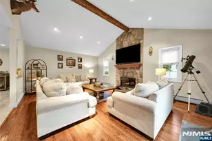 398 James Woods Ct, New Milford, NJ 07646 - Photo 14