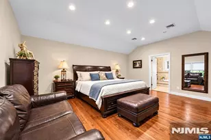 398 James Woods Ct, New Milford, NJ 07646 - Photo 22