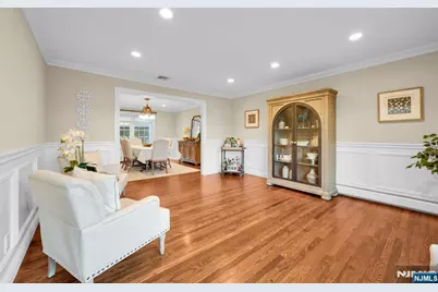398 James Woods Court, New Milford, NJ 07646 - Photo 6