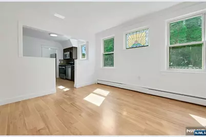 470 Washington Avenue 1 #1, Cliffside Park, NJ 07010 - Photo 12