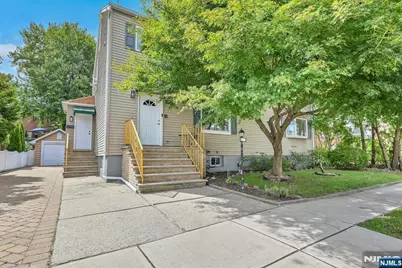 470 Washington Avenue 1 #1, Cliffside Park, NJ 07010 - Photo 2
