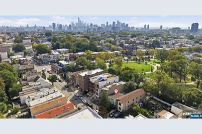 269 Hutton Street, Jersey City, NJ 07307 - Photo 22