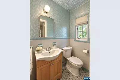 31 Arbor Drive, Ho Ho Kus, NJ 07423 - Photo 6