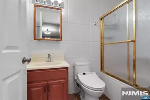 135 38th 505, Union City, NJ 07087 - Photo 8