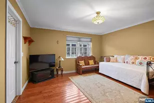 135 38th 505, Union City, NJ 07087 - Photo 2