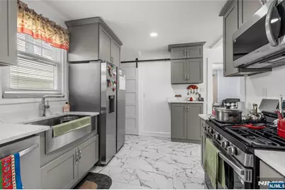 42 Arlington Boulevard, North Arlington, NJ 07031 - Photo 14