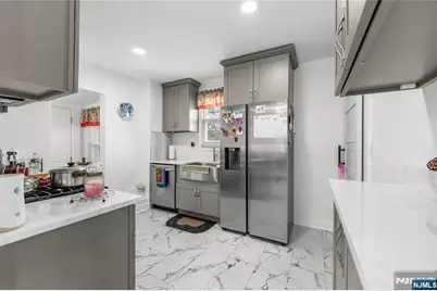 42 Arlington Boulevard, North Arlington, NJ 07031 - Photo 12