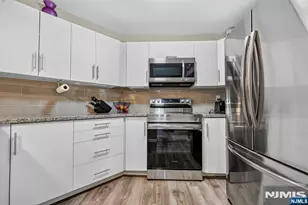 1486 Westgate Dr, Fort Lee, NJ 07024 - Photo 14