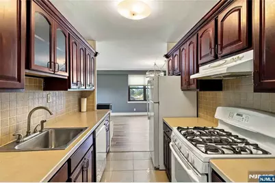 285 Aycrigg Avenue 12G #12G, Passaic, NJ 07055 - Photo 12