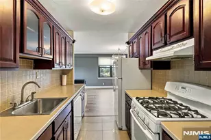 285 Aycrigg Ave 12G, Passaic, NJ 07055 - Photo 12