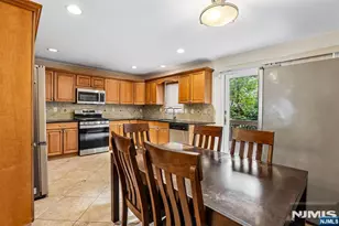 696 West End Ave 2, Cliffside Park, NJ 07010 - Photo 12