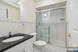 696 West End Ave 2, Cliffside Park, NJ 07010 - Photo 34