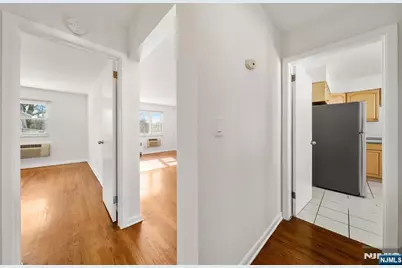201 Oakdene Place C2 #C2, Cliffside Park, NJ 07010 - Photo 8