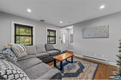2 Wilson Avenue, Woodland Park, NJ 07424 - Photo 8