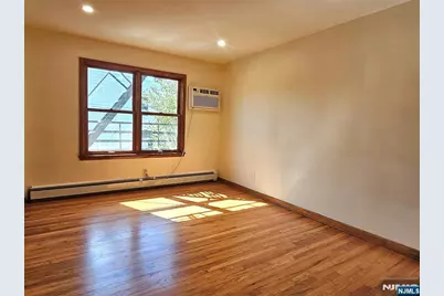 325 2nd Street 3 #3, Cliffside Park, NJ 07010 - Photo 8