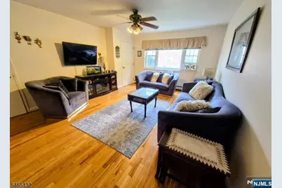 1261A Valley Road, Wayne, NJ 07470 - Photo 4
