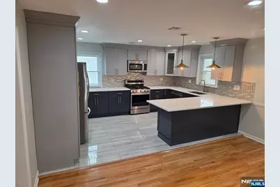 689 Gates Terrace, Union Township, NJ 07083 - Photo 4