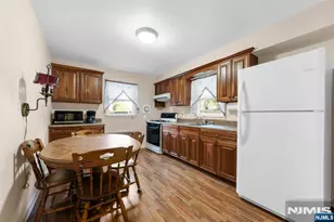 729 Broad Ave 1, Ridgefield, NJ 07657 - Photo 10
