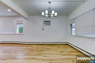 40 Grove St, Elmwood Park, NJ 07407 - Photo 10