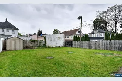 40 Grove Street, Elmwood Park, NJ 07407 - Photo 6