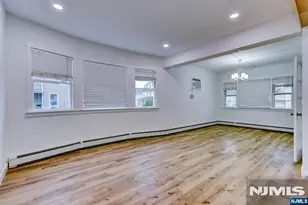 40 Grove St, Elmwood Park, NJ 07407 - Photo 18