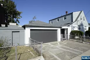 487 Gregory Ave 2nd Floor, Passaic, NJ 07055 - Photo 14