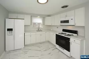 487 Gregory Ave 2nd Floor, Passaic, NJ 07055 - Photo 4