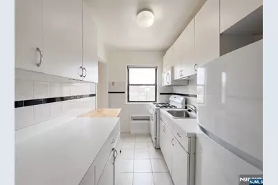 3081 Edwin Avenue 1A #1A, Fort Lee, NJ 07024 - Photo 4