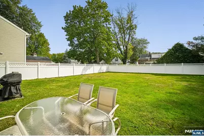 76 Day Avenue, Bergenfield, NJ 07621 - Photo 28